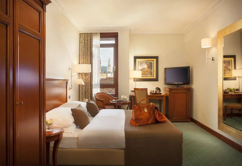 Best Western Premier Hotel Astoria