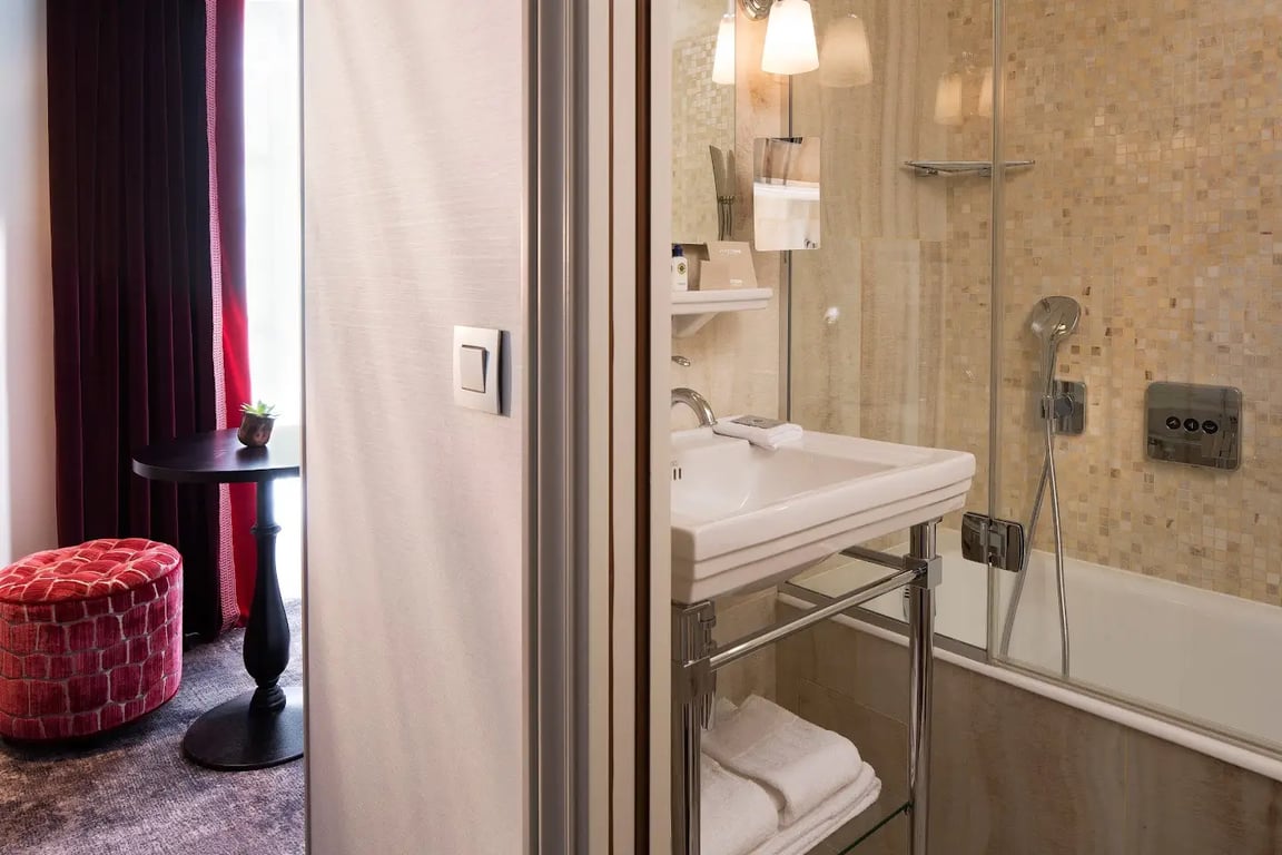 Hotel Monge