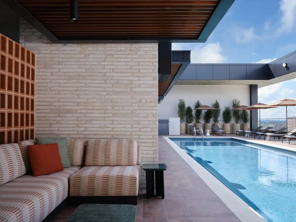 Kimpton Santo Hotel