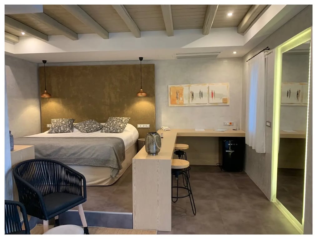 Nissaki Beach Hotel