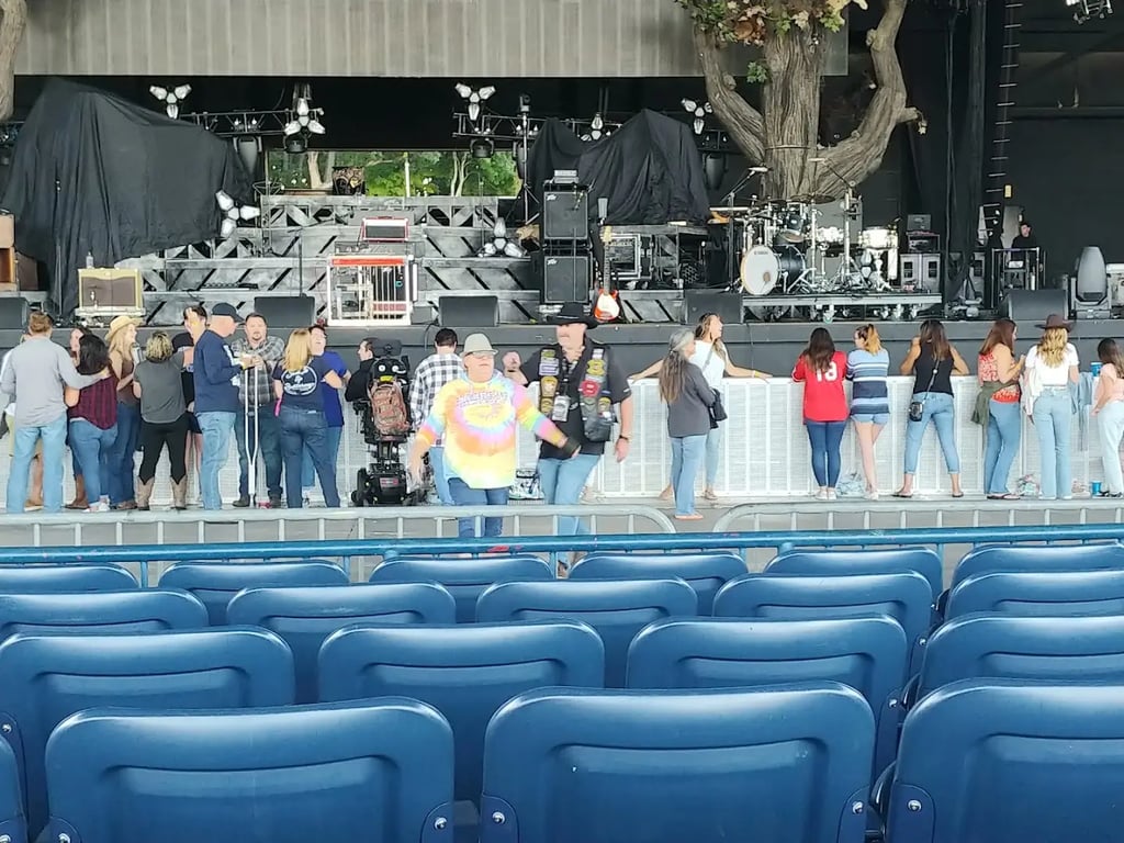 Veterans United Home Loans Amphitheater