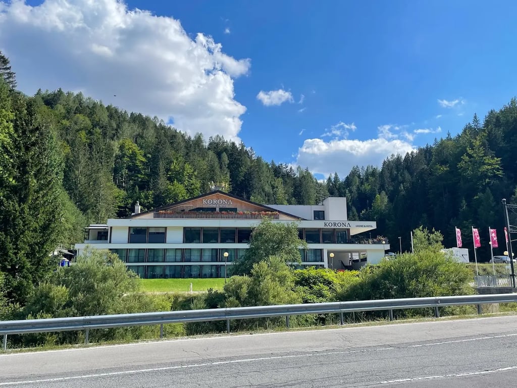 Korona, Resort & Entertainment
