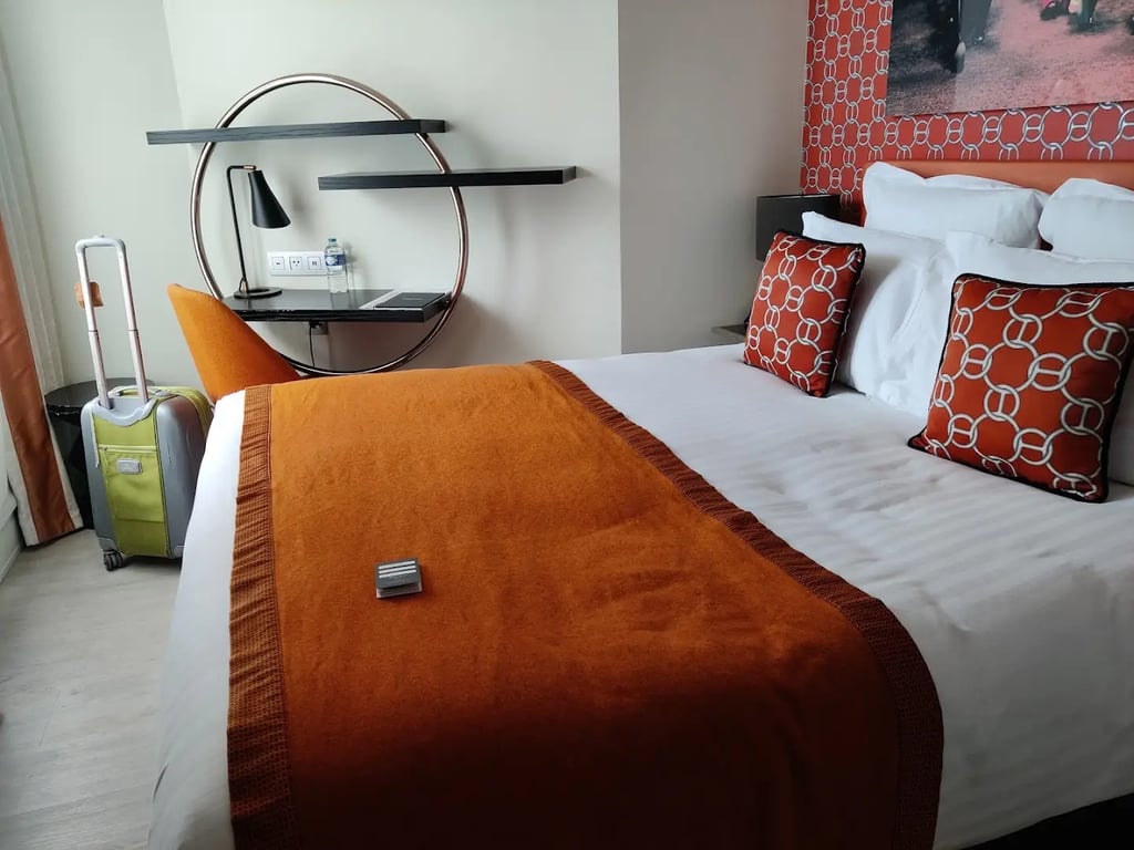 Hôtel Dress Code