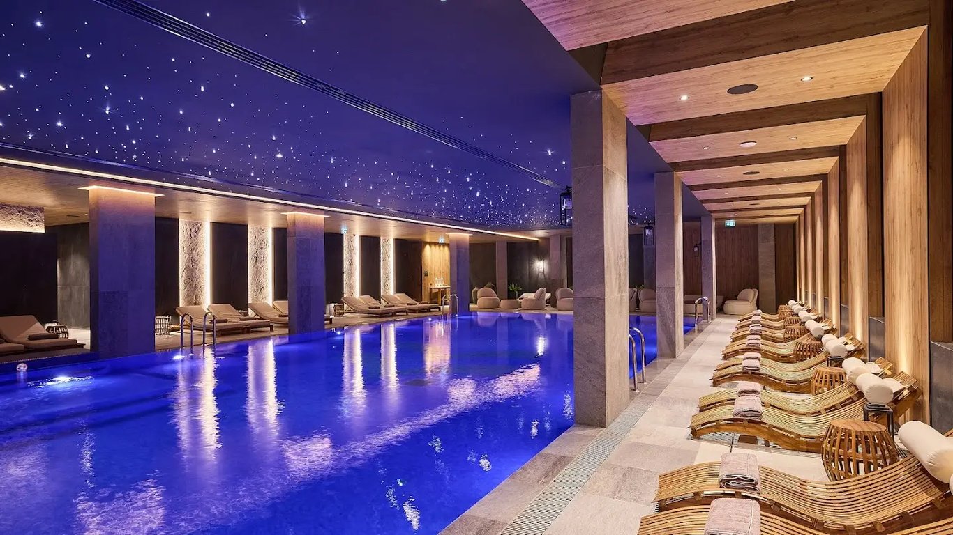 Bor Hotel by Karisma