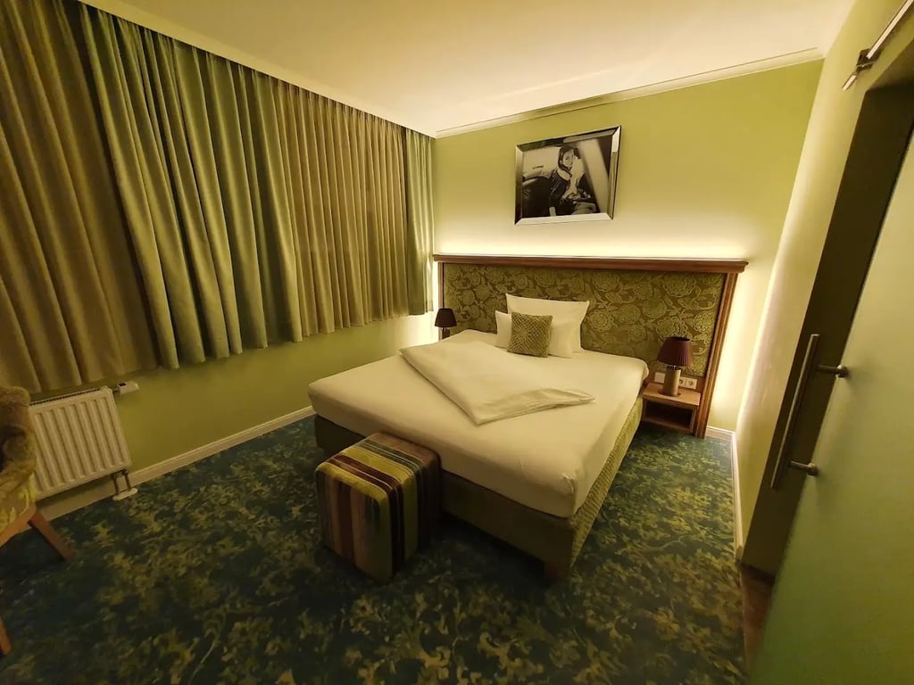 MOMENTS Boutique Hotel