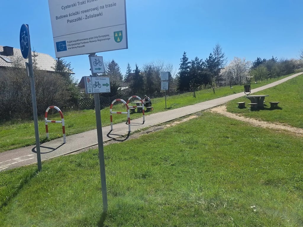 Cysterski Deptak Widokowy w Pszczółkach