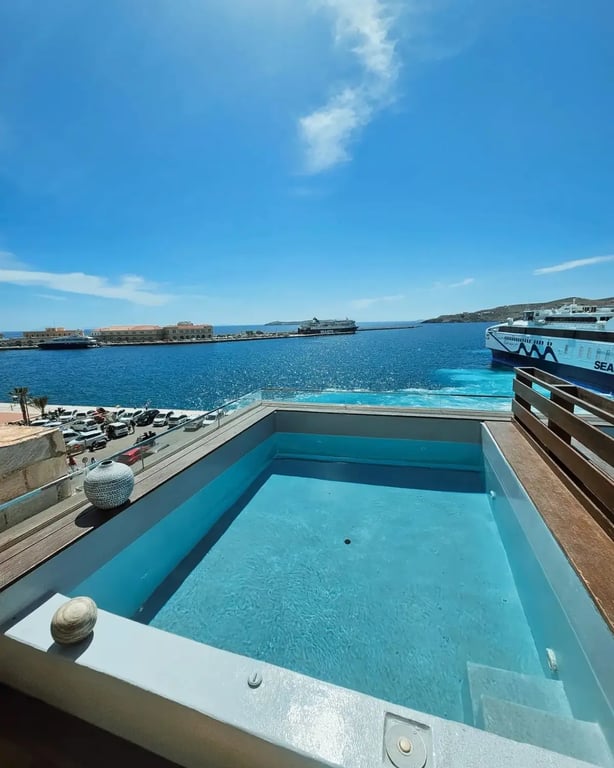 Shapes Luxury Suites