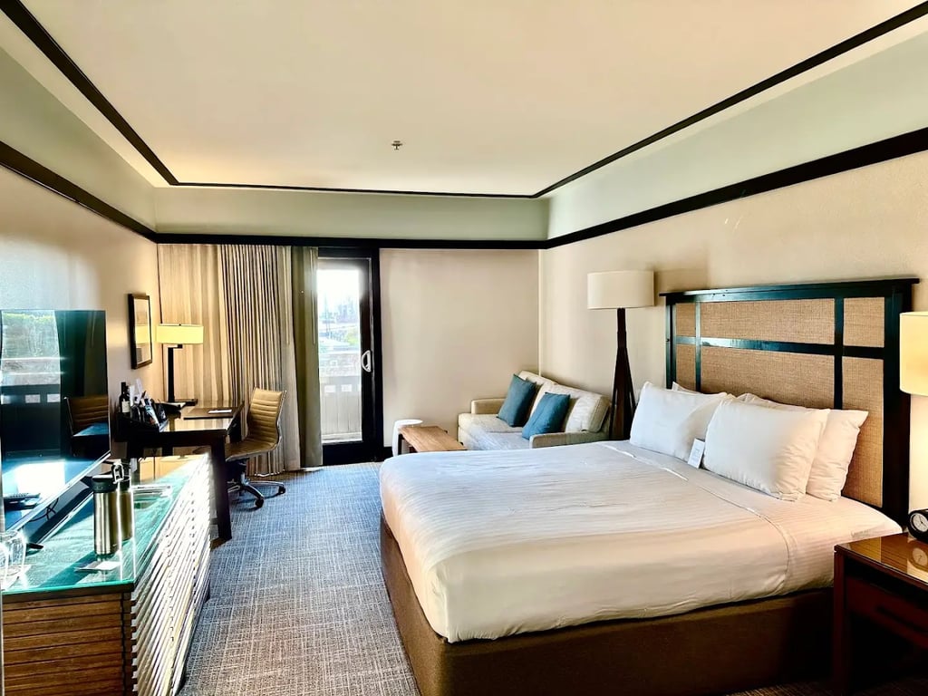 Ambrose Hotel