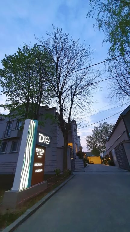 Garni Hotel D10
