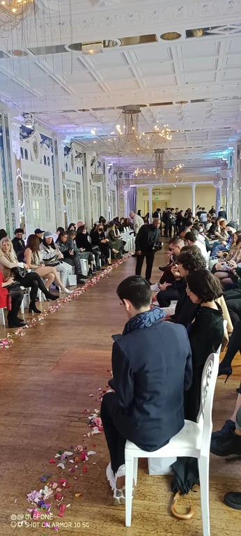 Le Salon des Miroirs