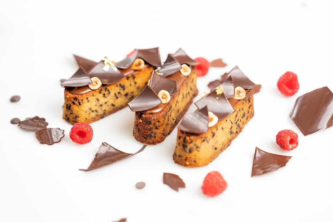 Classic Financier