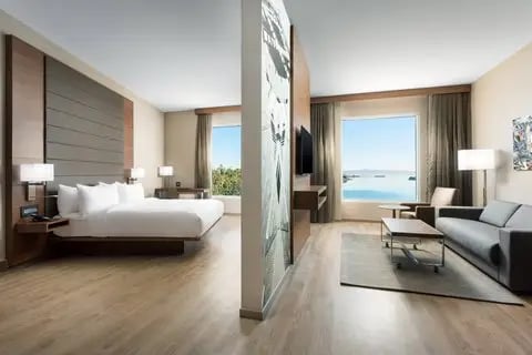 AC Hotel San Francisco Airport/Oyster Point Waterfront