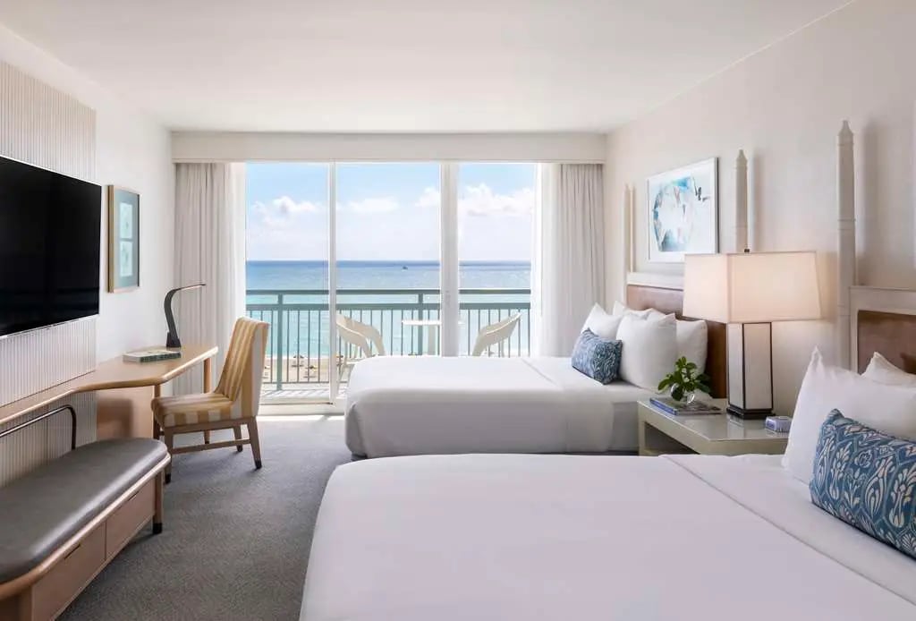 The Singer Oceanfront Resort, Curio Collection by Hilton