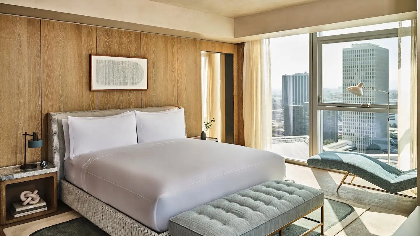Conrad Los Angeles