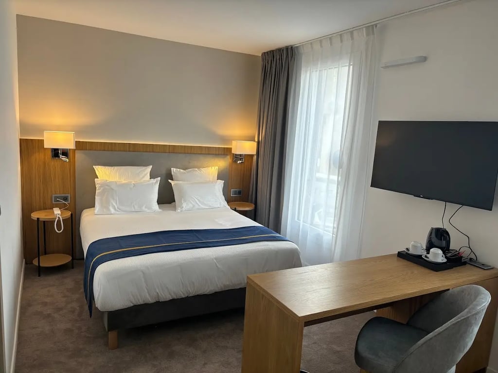 Brit Hotel Privilège Paris Rosny-sous-Bois