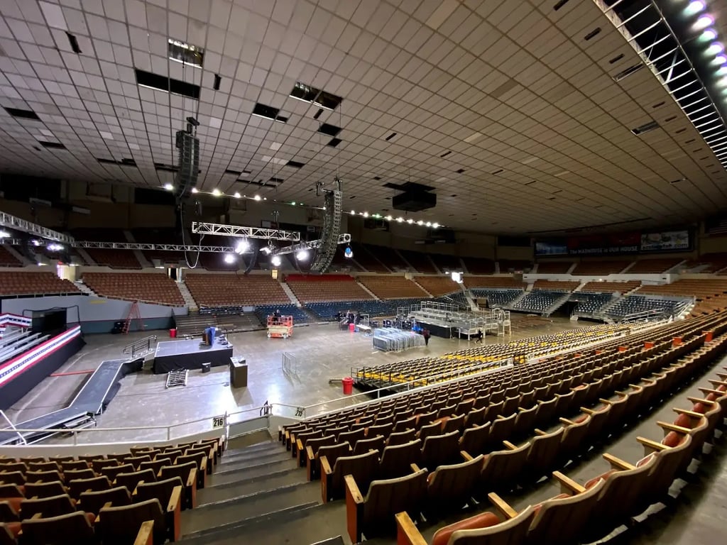 Arizona Veterans Memorial Coliseum