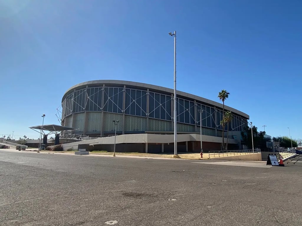 Arizona Veterans Memorial Coliseum