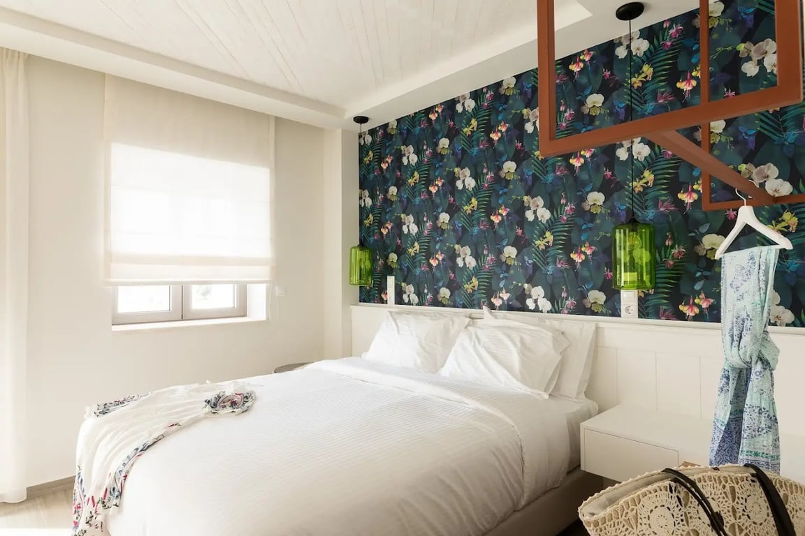 Anemolia Parga Suites