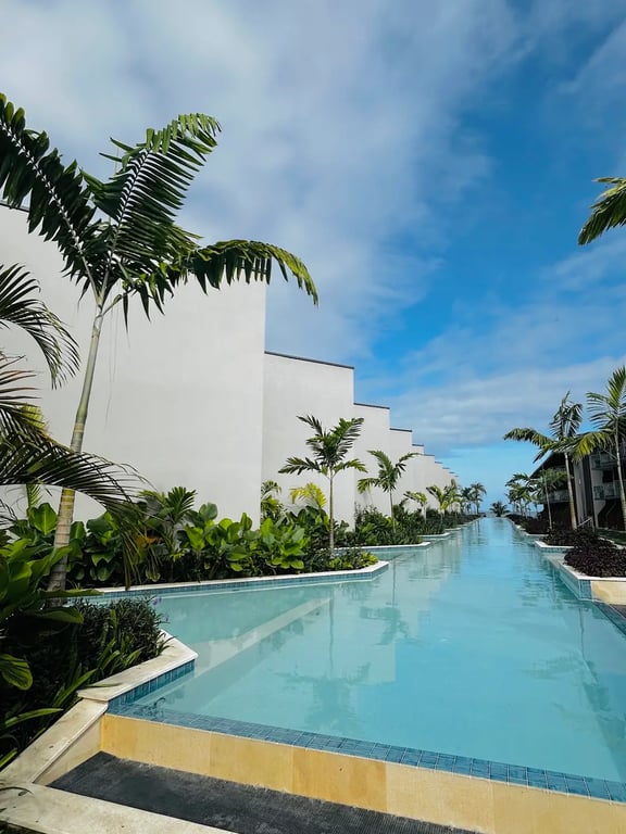 Crowne Plaza Fiji Nadi Bay Resort & Spa