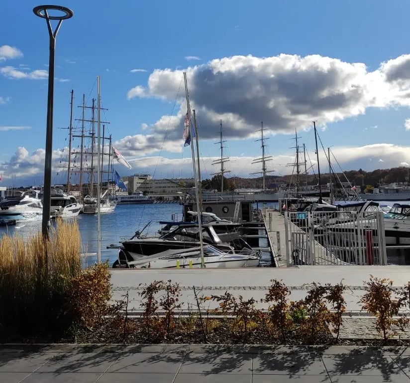 BanGlob Business Class Marina