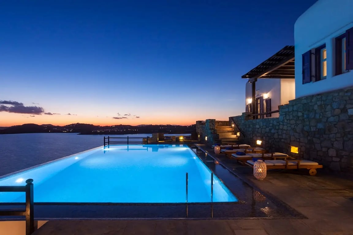 AGL Luxury Villas: The quintessential Mykonian living