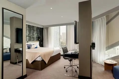 Montcalm East, Autograph Collection