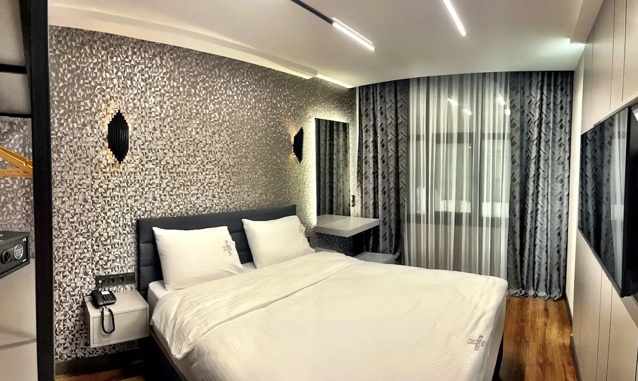Uzunkum Hotel