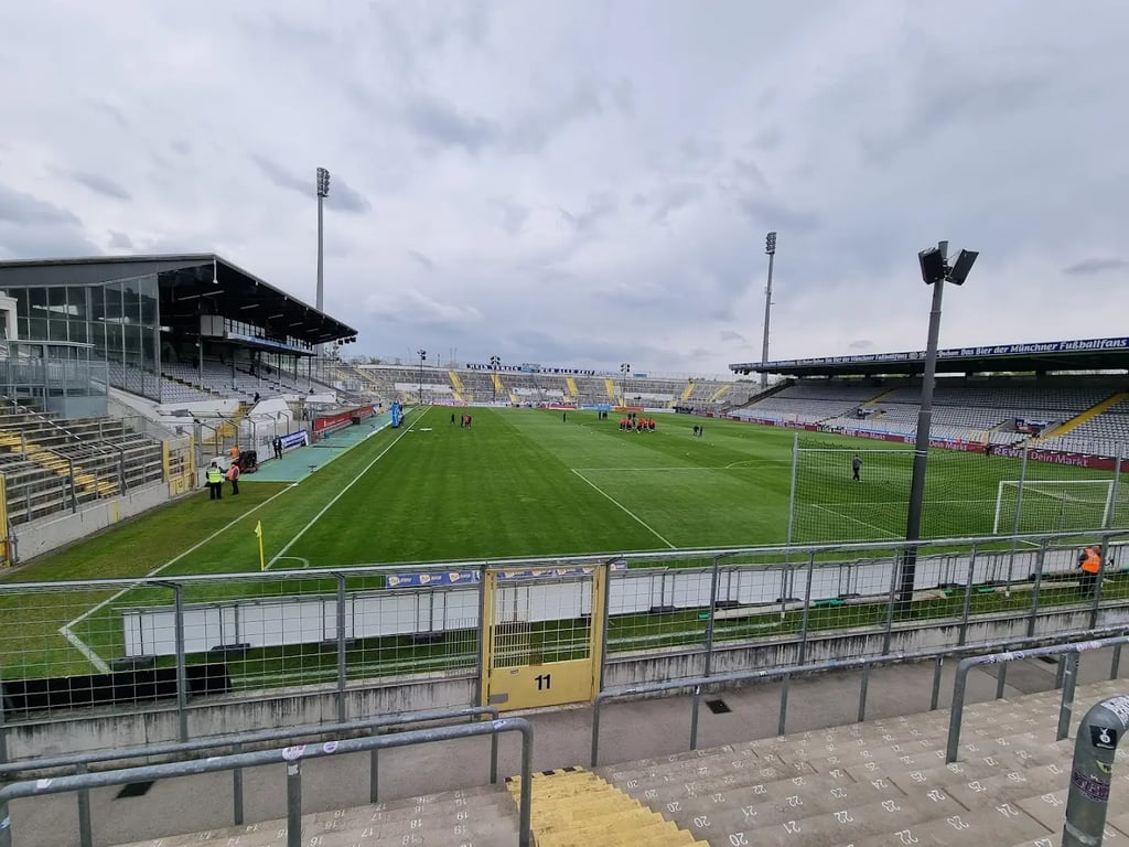 Städtisches Stadion an der Grünwalder Straße