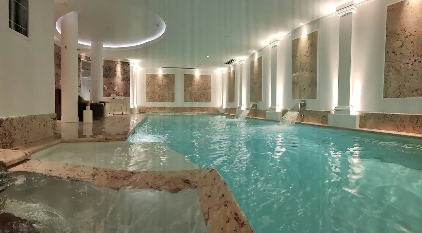 Paris j'Adore Hotel & Spa