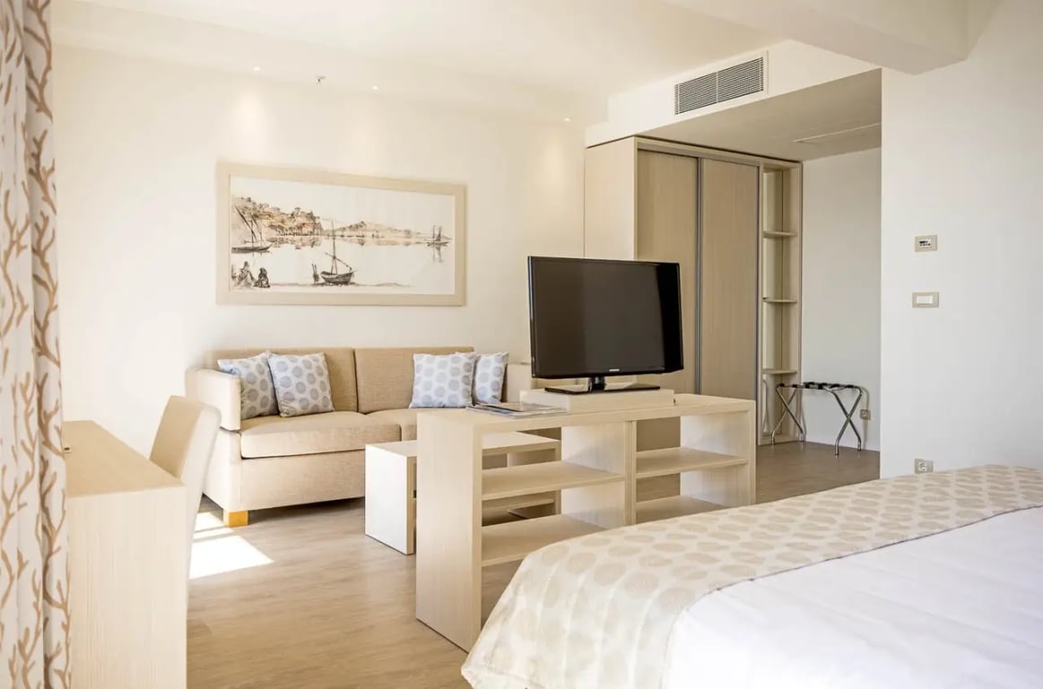 Palmon Bay Hotel & Spa