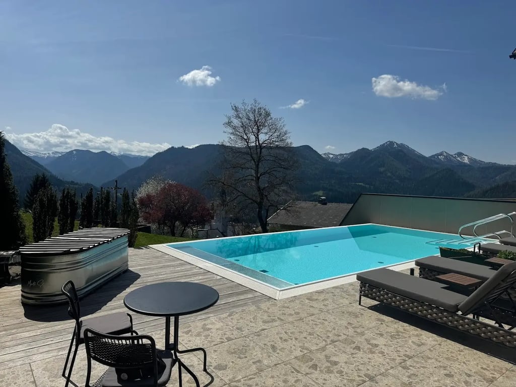 Hideaway Hotel Montestyria Chalets & Suiten