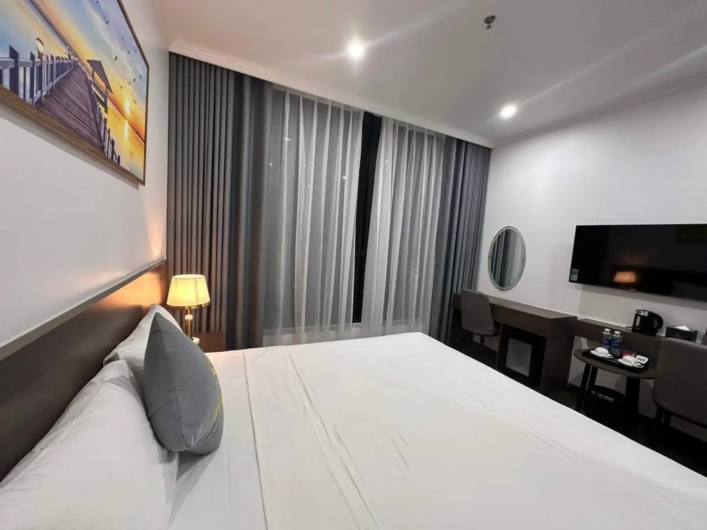Sand Hotel