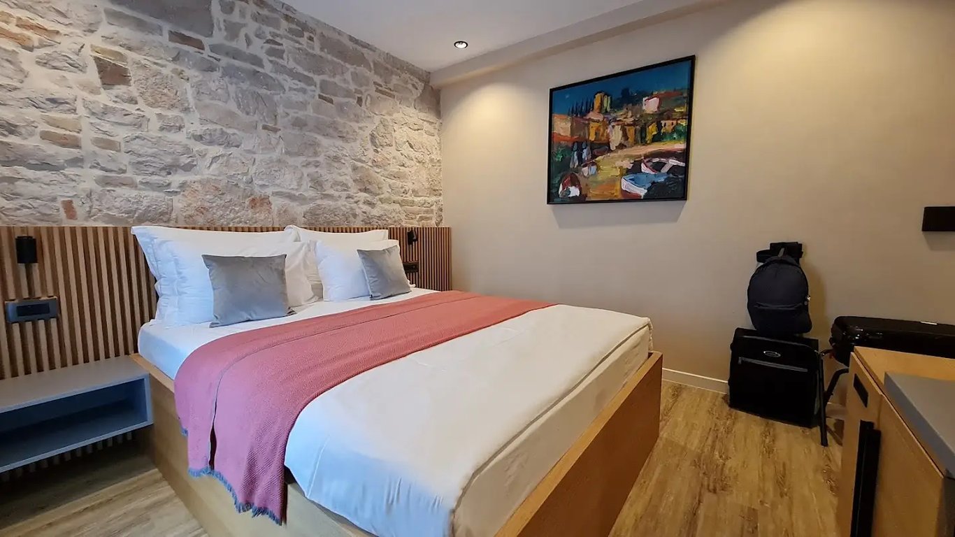 DUNATOVI DVORI Heritage Hotel