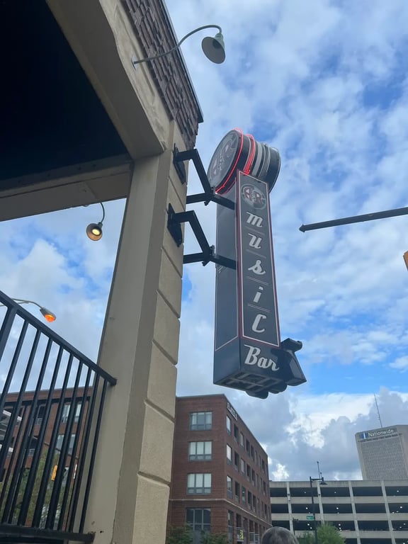 A&R Music Bar