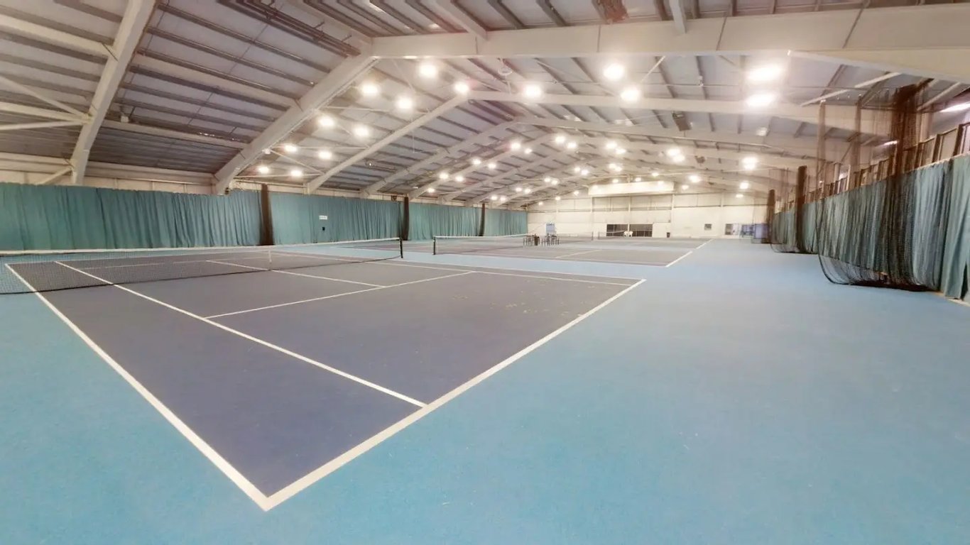 Graves Tennis Centre
