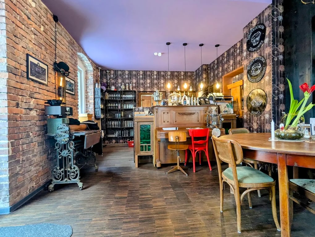 Weltraumbahnhof Rautenkranz - Steampunk Hotel