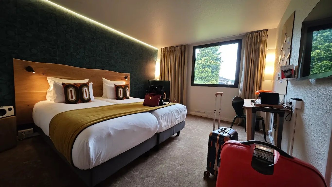 Big Sky Hotel