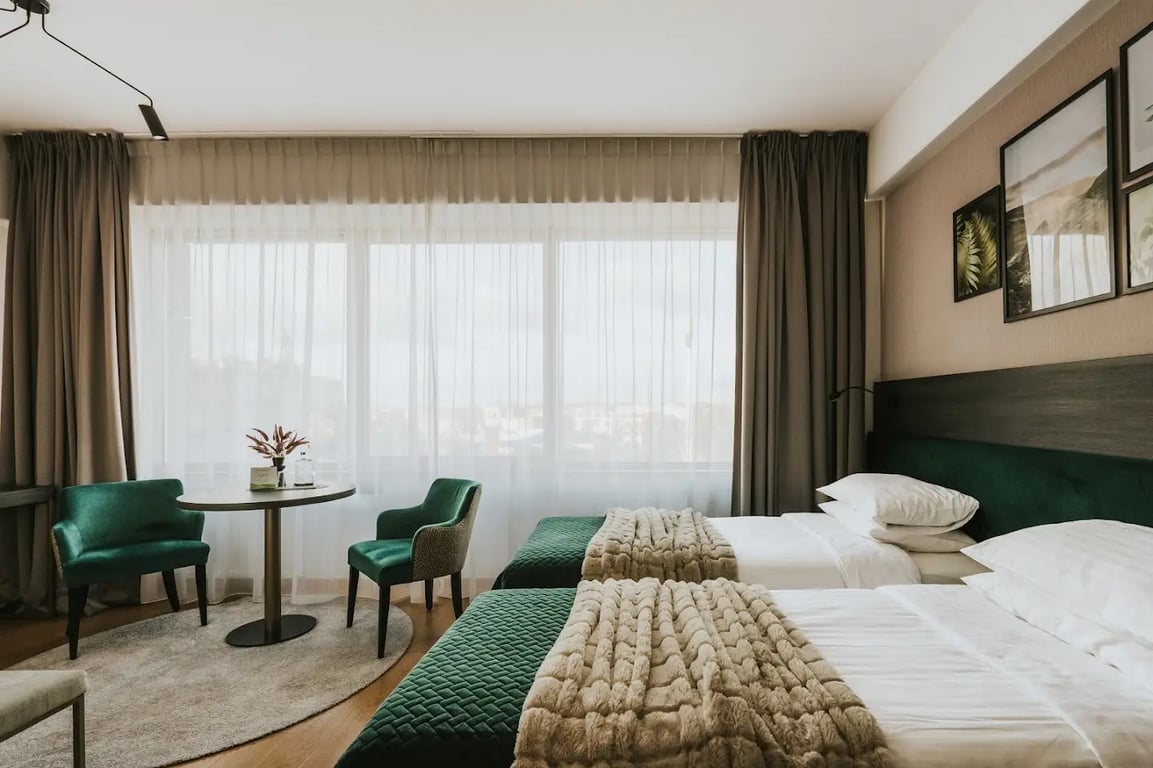 Green Hotel