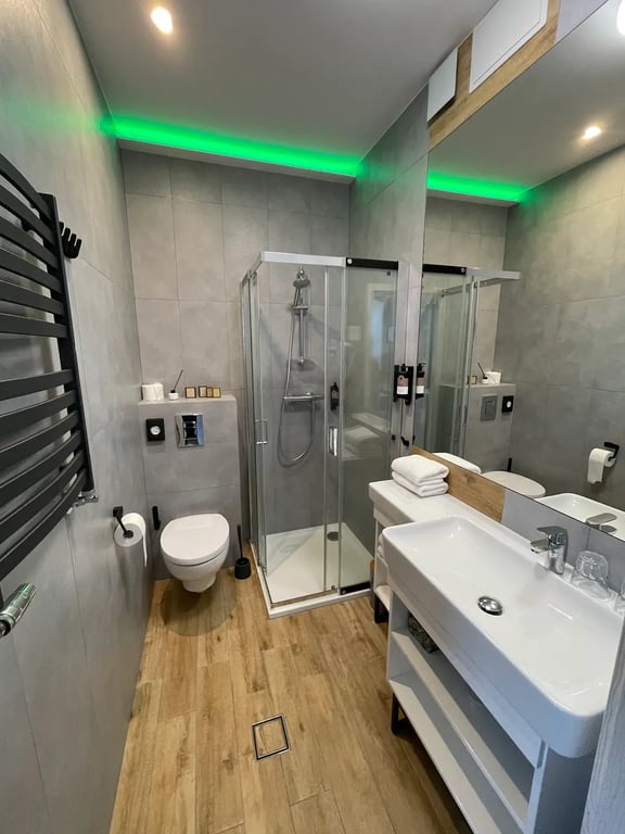 Green Hotel