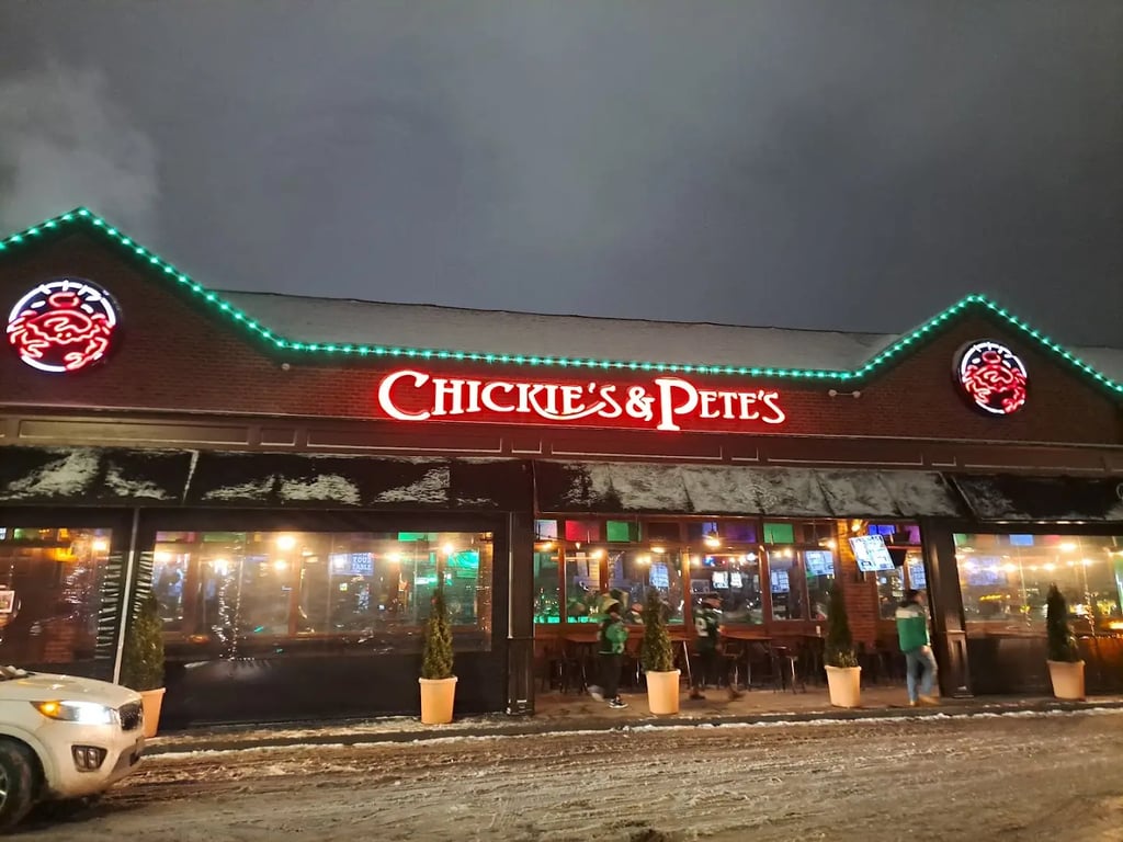 Chickie's & Pete's Crab House and Sports Bar
