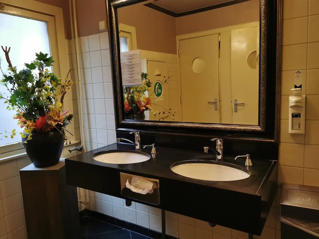 Hotel Mastbosch Breda