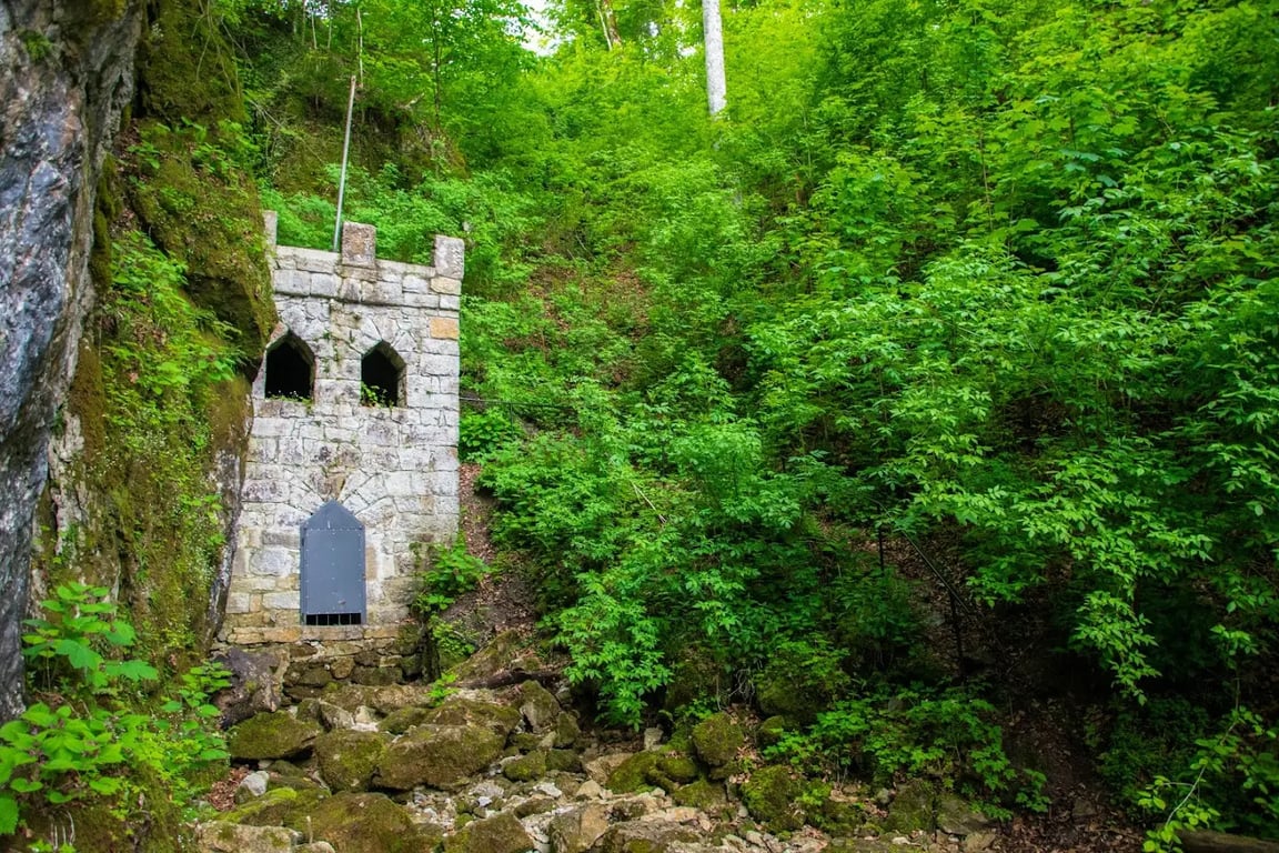 Snežnik Castle