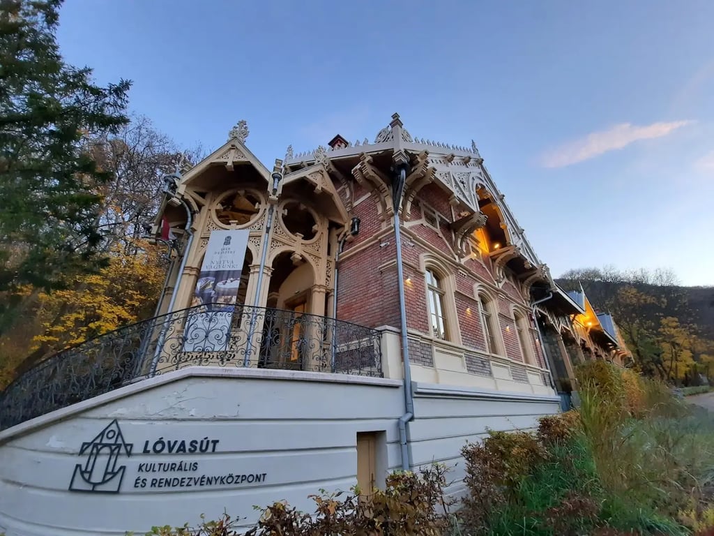 Lóvasút Cultural and Event Center