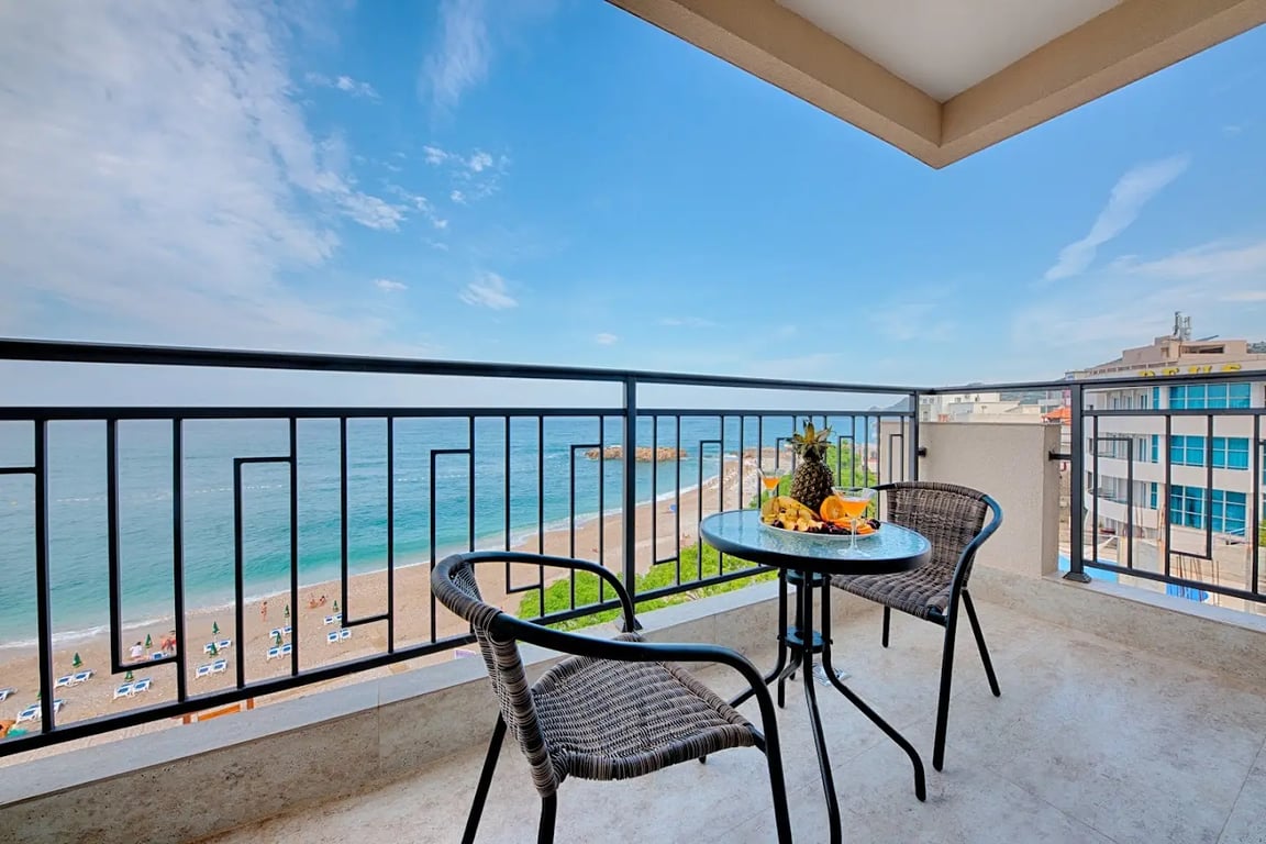 Sunset Hotel & Beach