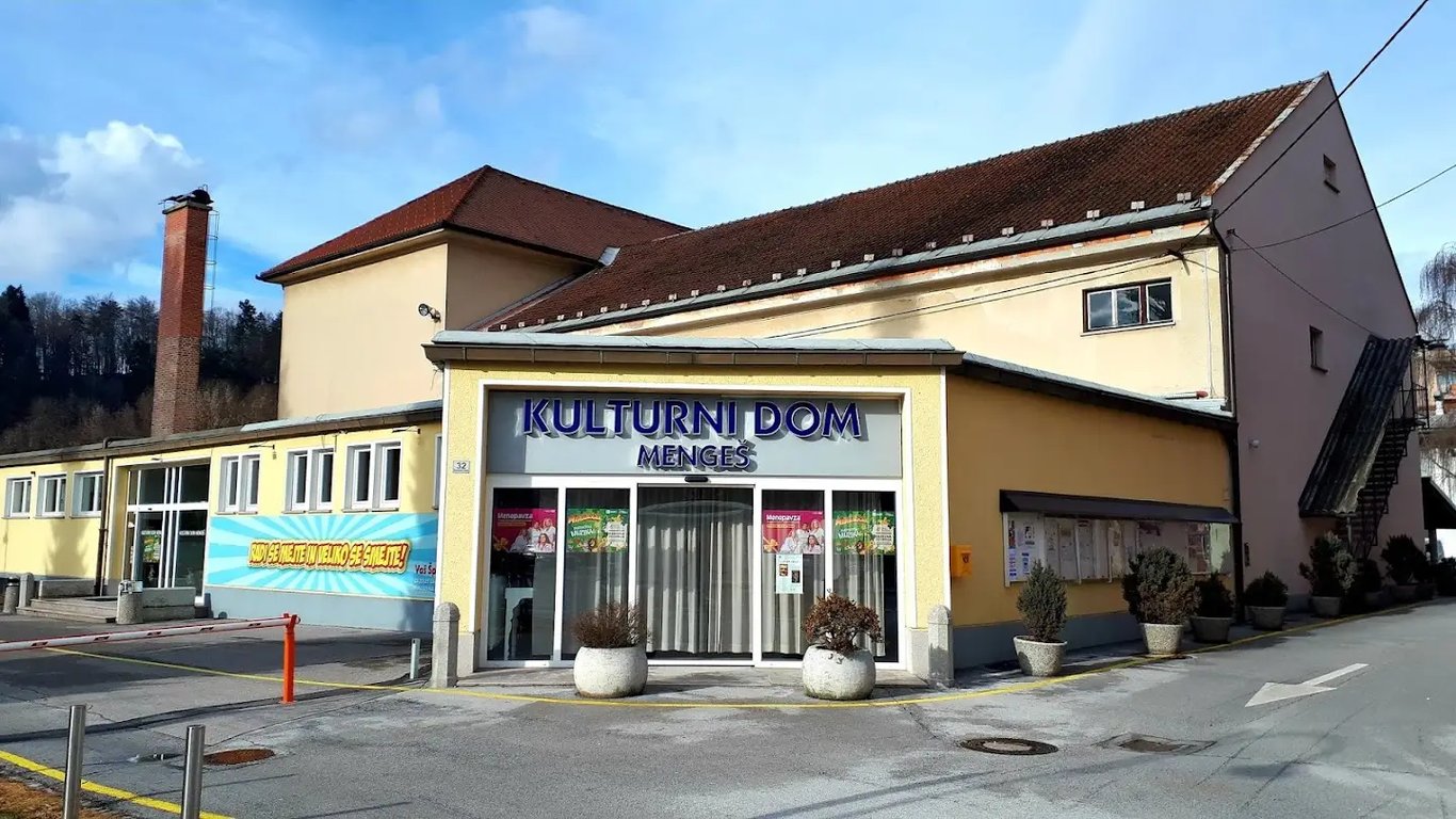 Špas Theater