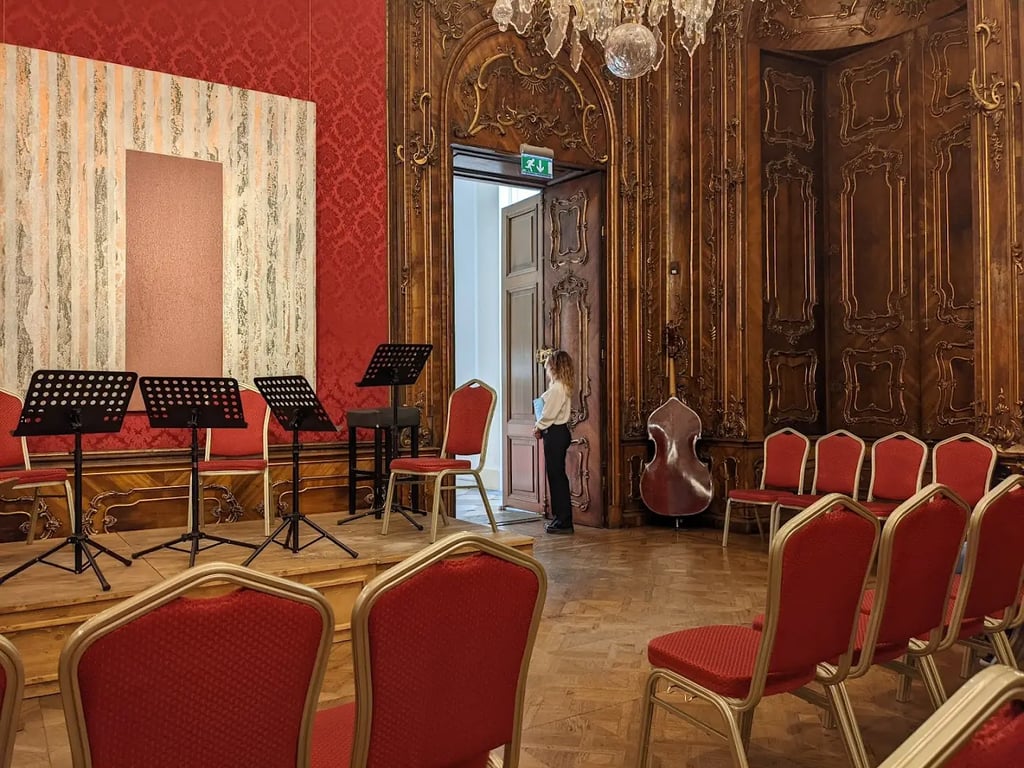 Palais Schönburg