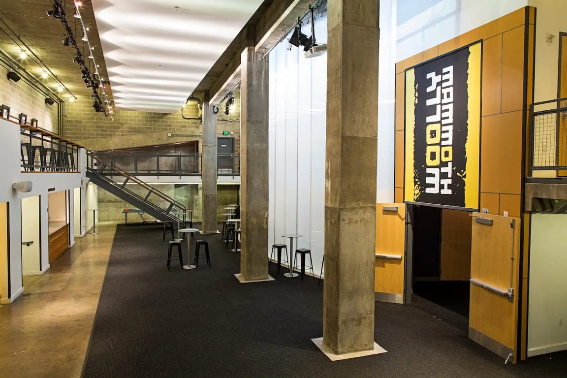 Woolly Mammoth Theatre Company