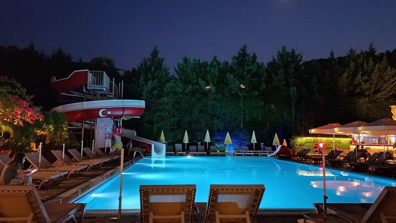 Grand Viking Hotel