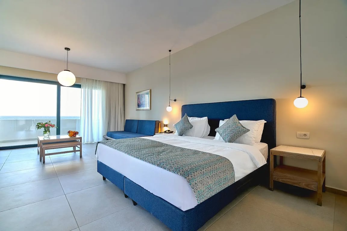 Silver Beach Hotel & Apartments