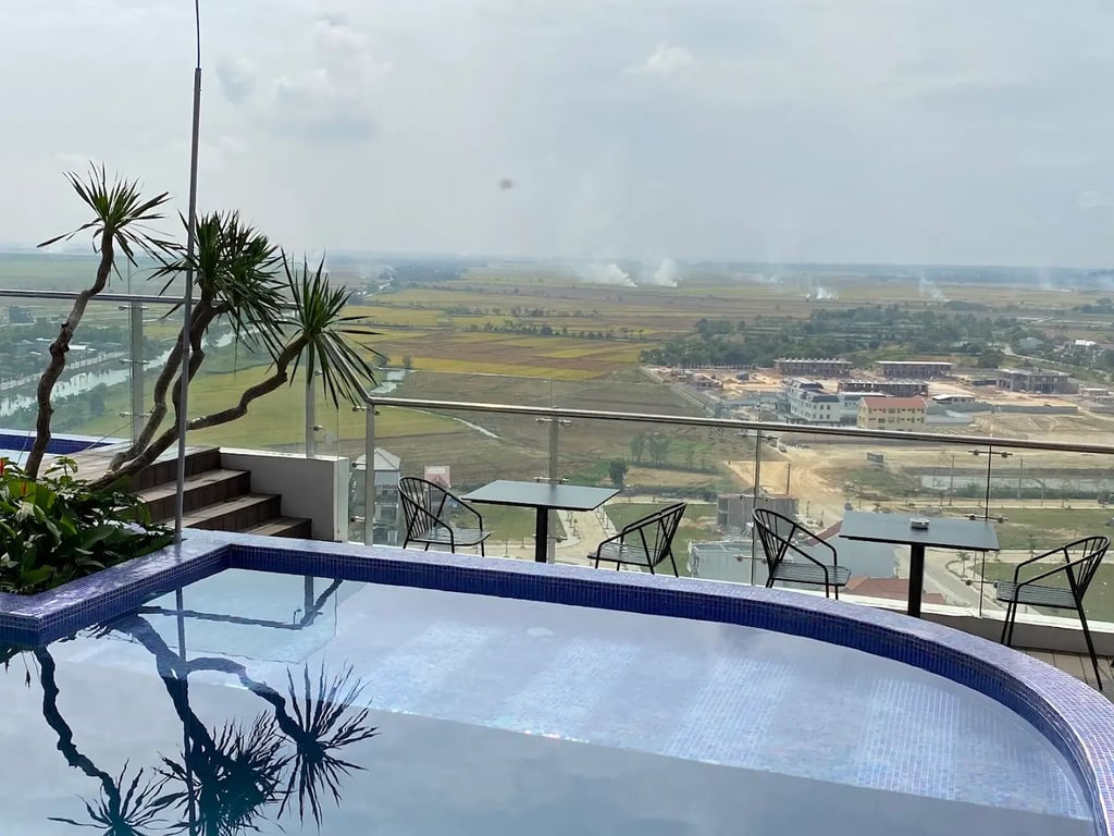 La Vela Hue Hotel